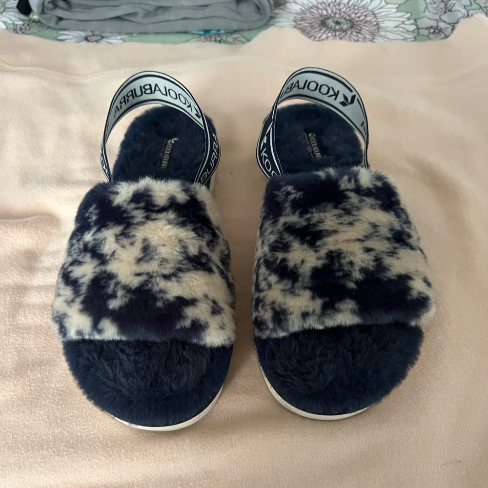 Koolaburra  by UGG slippers/slides size 9. Only worn once or twice. Like new